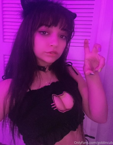Goblincub pornographic model archive