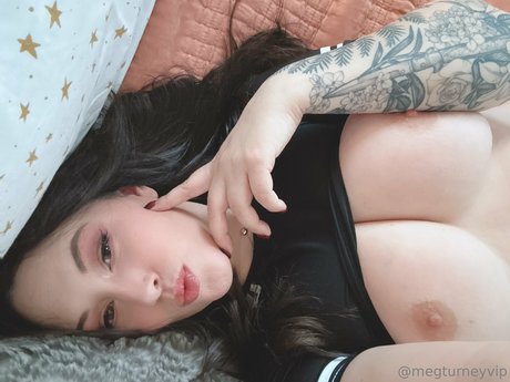 asian blonde onlyfans top gallery