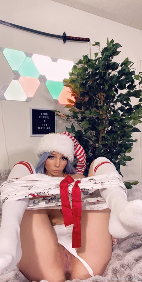 babyfooji erotic actress photo