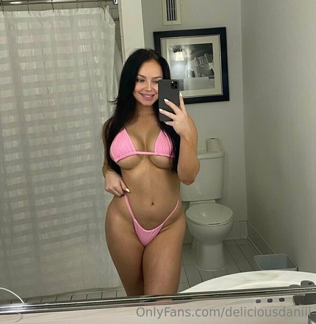 Dani Phelps star hot pictures