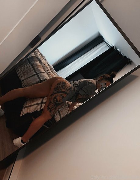 Avidekielle perfect pornstar pictures