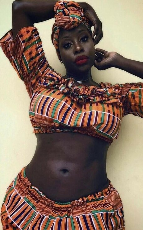 Symbaserothick nice model pic