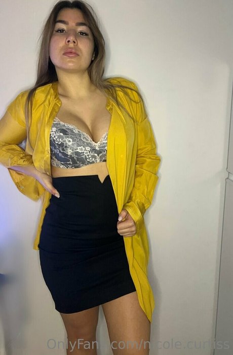 Nicole Curtiss erotic model img