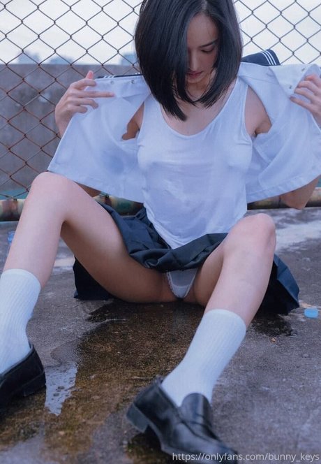 Bunny Keys star top pictures