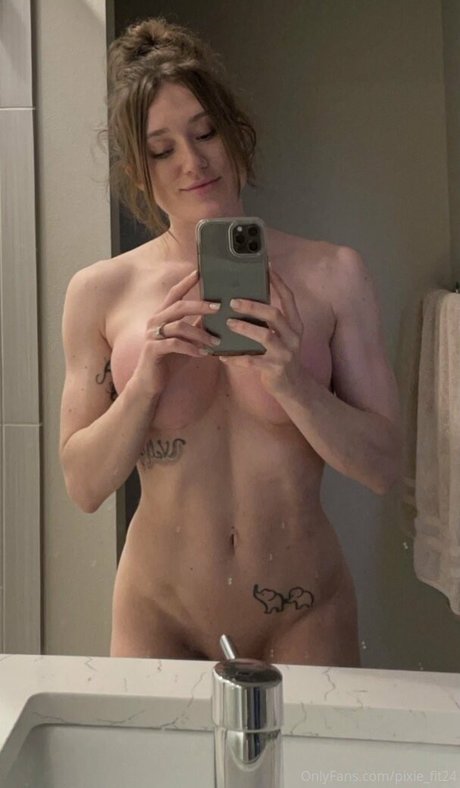 Pixie fit24 naked star pic