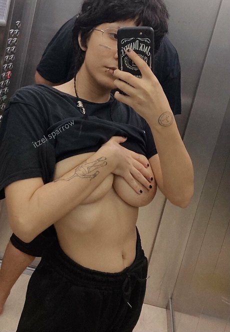 Itzel2002 pornstar perfect img