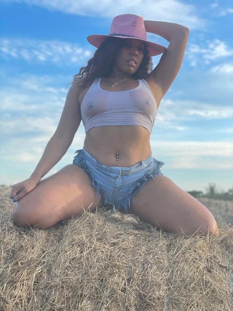 MsRaven sex model archive