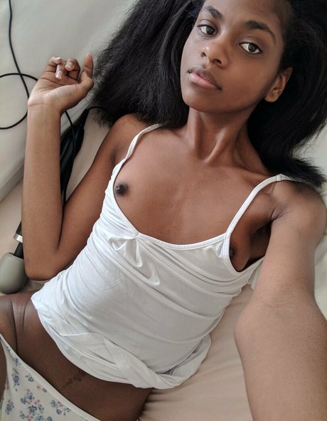 Chibella Chan beautiful pornstar img