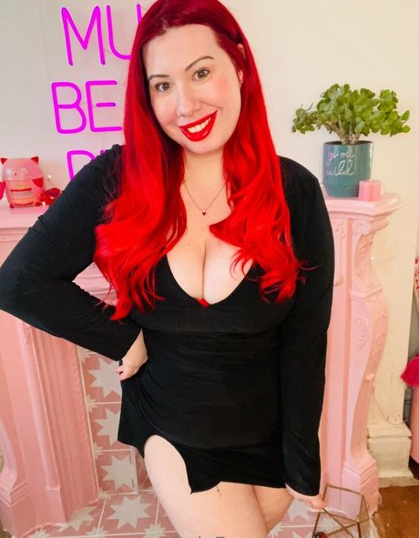 Lucy Jones adult actress photo