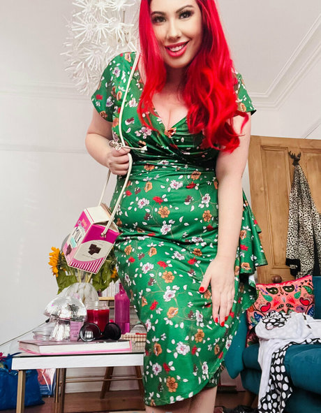 Lucy Jones pretty pornstar photo