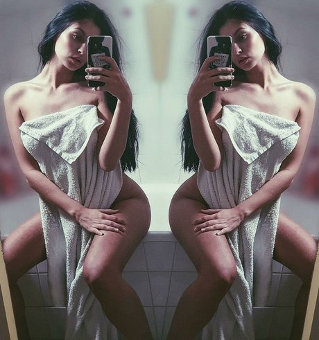 aniabiritteri star sexy pictures