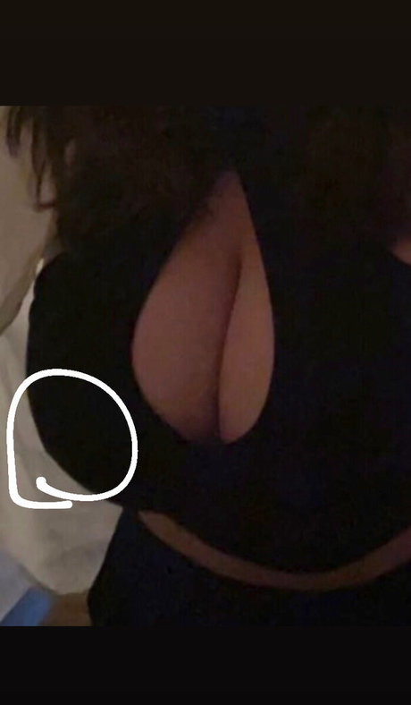 Sara B nudes pornstar pic