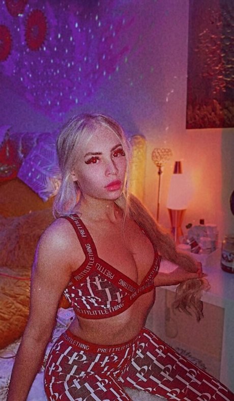 britishsquirt pretty star pic