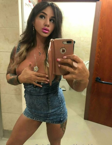 thetabbyanne model exclusive picture