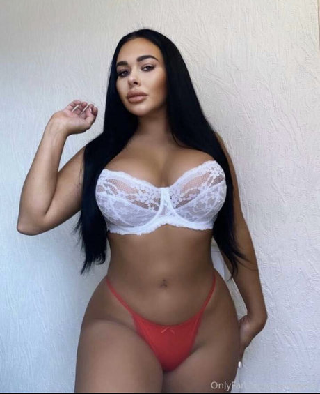 Cori Warke nice actress photo