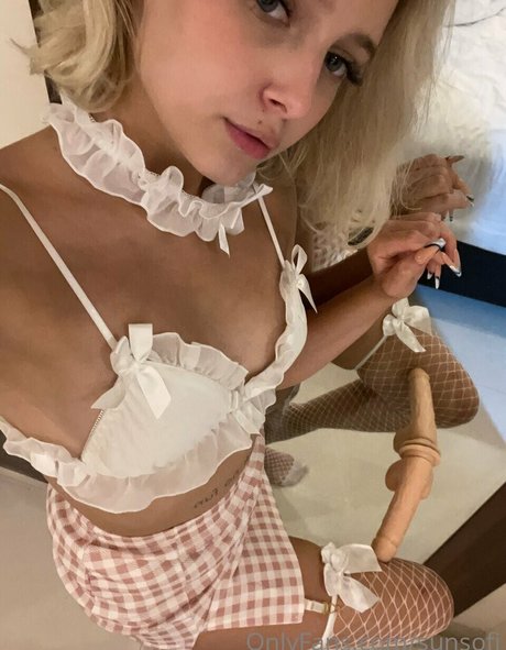 Sunsofi pornstar erotic image