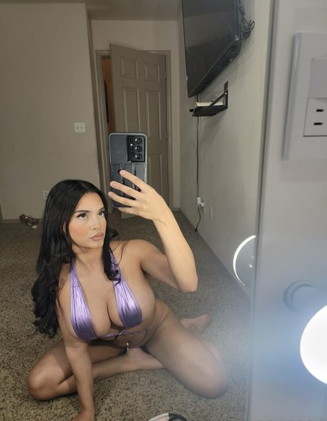 Ochoa Precious exclusive star images