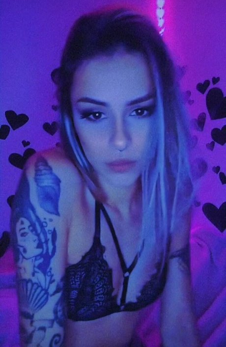 Munique Brum sexy pornstar images