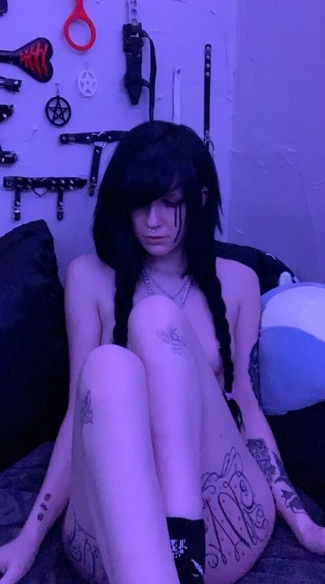 elflovingherself pornstar adult image