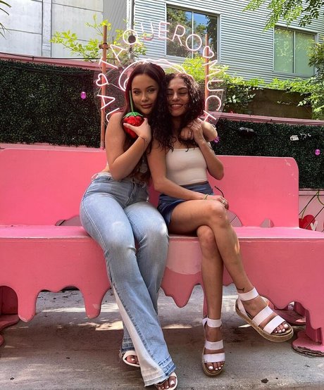 Paigeangelxox pornstar sexy pics