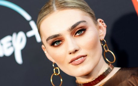 Meg Donnelly pornstar sexy pictures