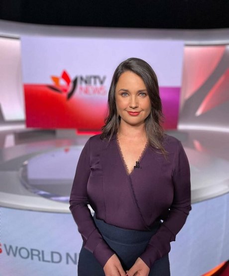 Rae Johnston star erotic pics