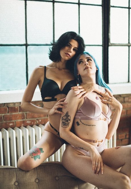 Rosemoontv star sex photos