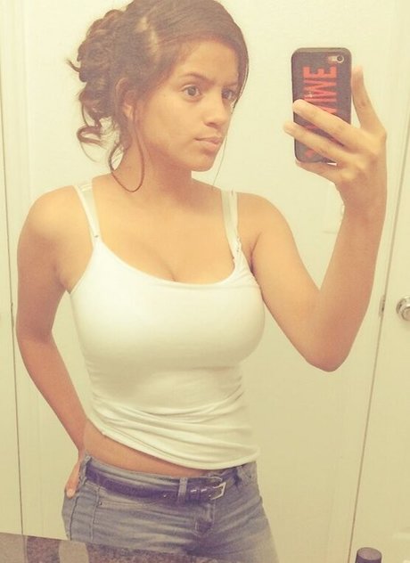 Leslie Sanchez best star pics