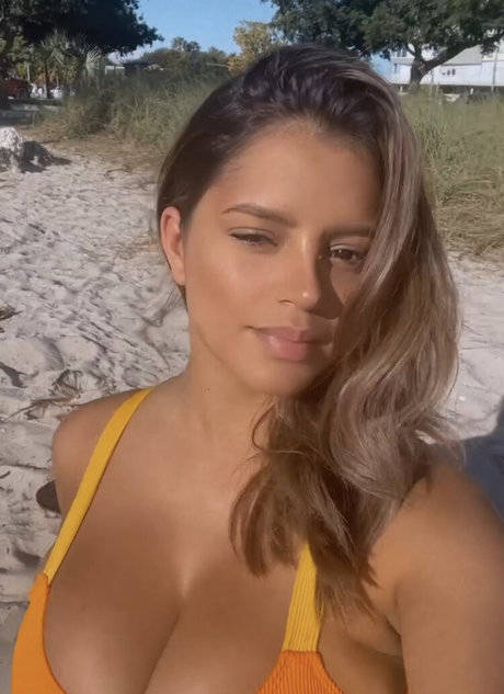 Leslie Sanchez pornstar free pics