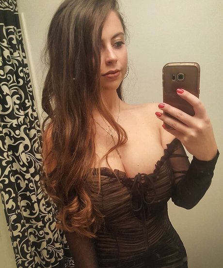 tattooed redhead onlyfans free porn pictures