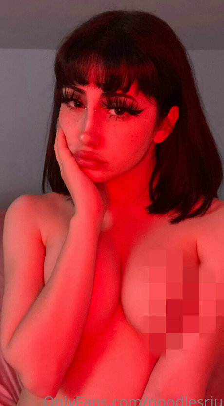 noodlesriu xxx actress image