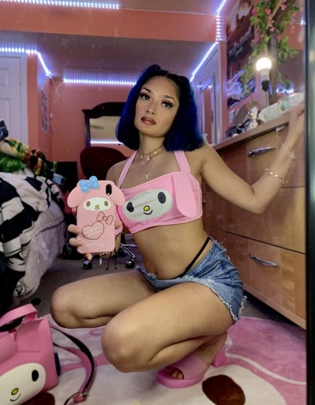 ittybittybarrrbie profile image