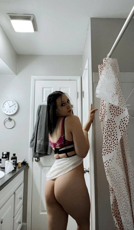 madithebaddiiii exclusive pornstar img