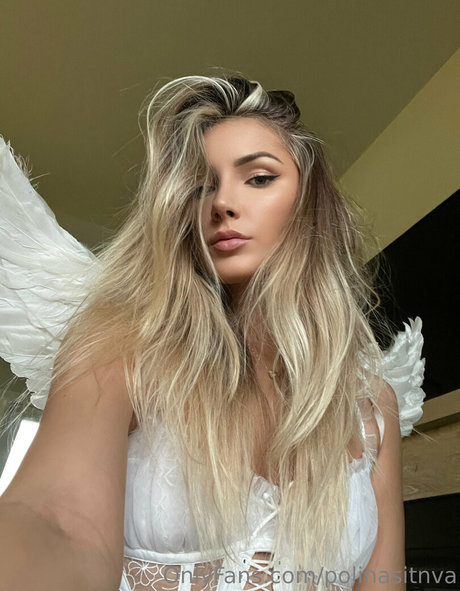 polinasitnva pornstar erotic pic