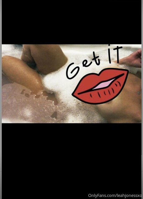 leahjonessxo star hot photo