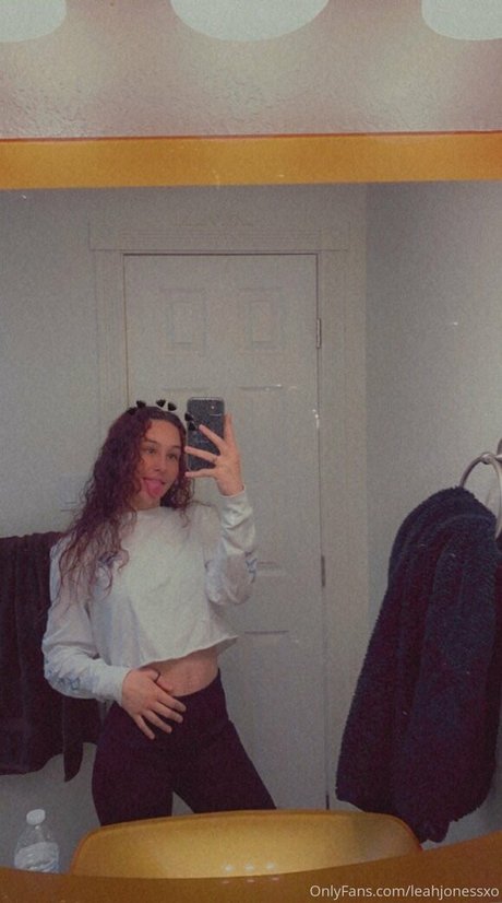 leahjonessxo perfect pornstar pic