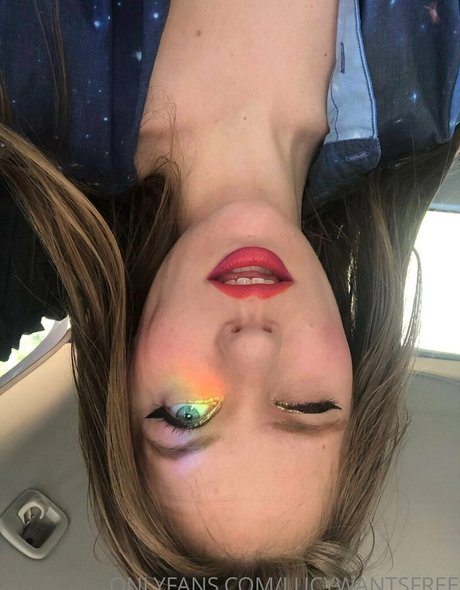 lucywantsfree nude pornstar photo