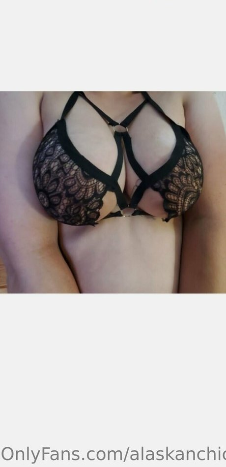 alaskanchick model nude image