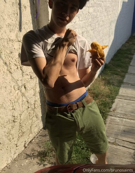 brunosaints_ model xxx img