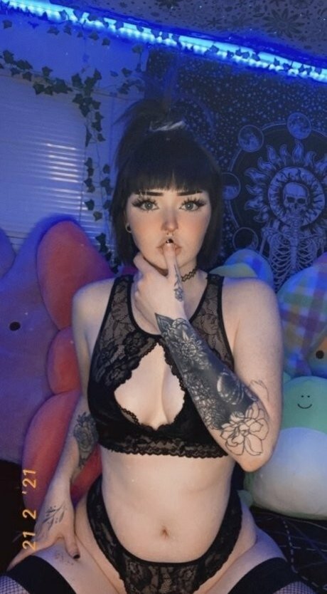 biggtittygothgirl naked model archive