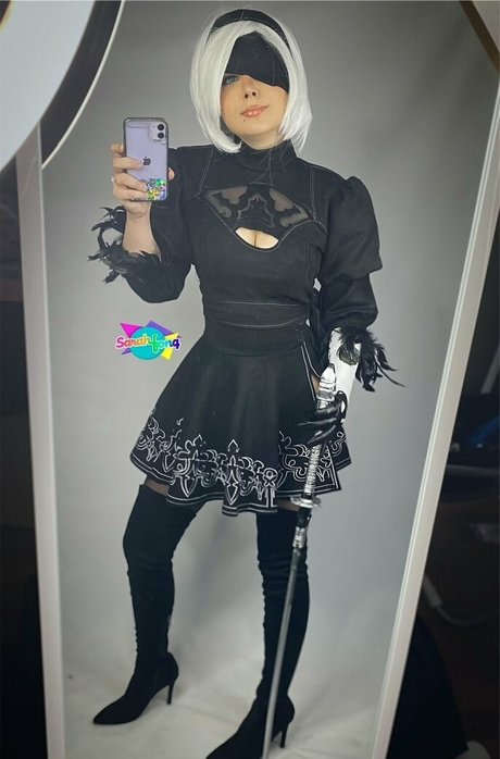 Sarah Fong model pretty pictures