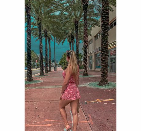 Dale08gc sexy model galleries