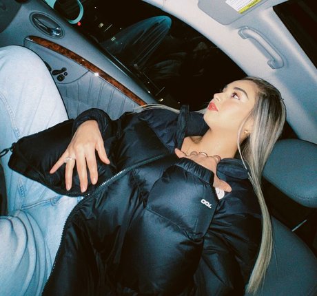 Dale08gc adult star archive