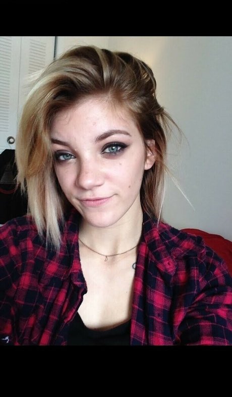 Gianna Frankenstein sexy model pic