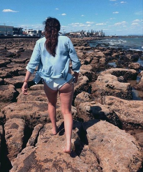 Chloe C profile image