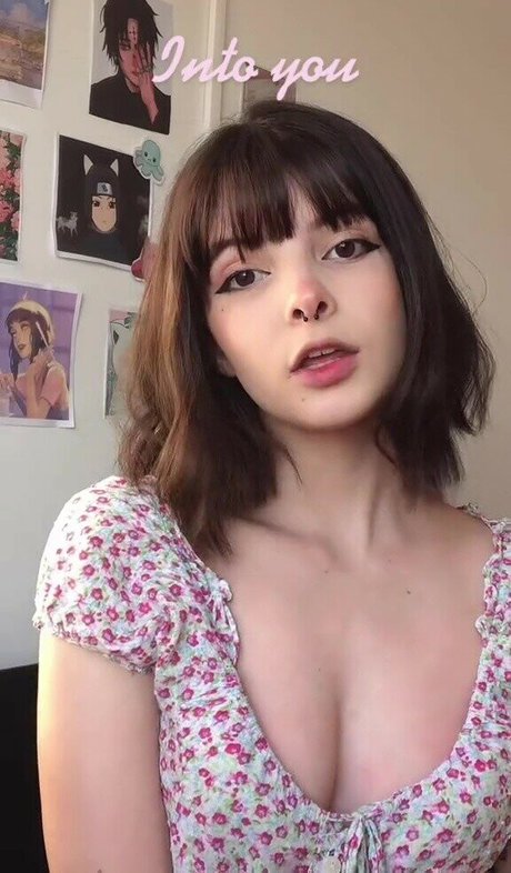 Victoria Ribeiro pornstar nice pictures