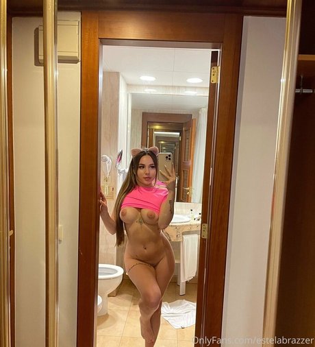 estelabrazzer model erotic photos