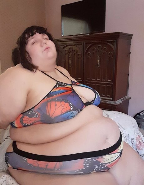 thebbwarabellarose pretty pornstar pics