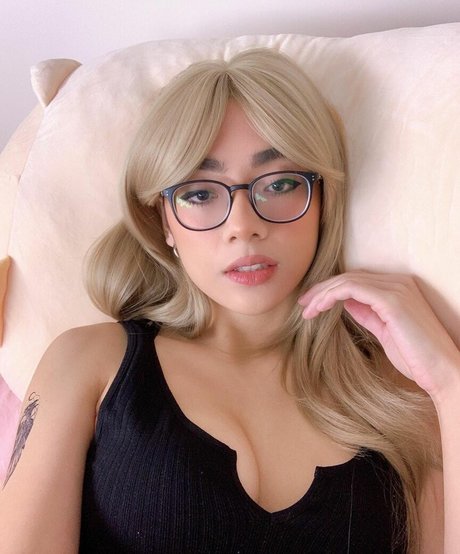 honeebelle star naked photo