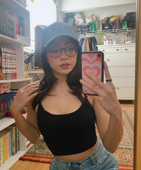 honeebelle naked actress gallery